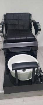 Meubilair voor haar-, schoonheids-, manicure- en pedicuresal, Ophalen, Zo goed als nieuw