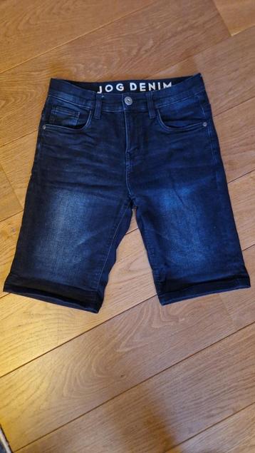 Spijkershorts beschikbaar voor biedingen
