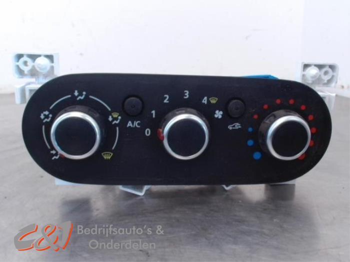 Airco bedieningspaneel van een Renault Trafic, Auto-onderdelen, Airco en Verwarming, Renault, Gebruikt, 3 maanden garantie, Ophalen of Verzenden