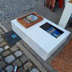 Design salontafel met vak voor boeken., Huis en Inrichting, Ophalen, Zo goed als nieuw