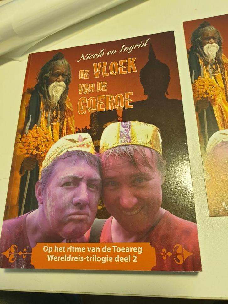 Ingrid De Wilde - De vloek van de goeroe Op Ritme Toeareg 2, Boeken, Reisverhalen, Zo goed als nieuw, Azië, Ophalen of Verzenden