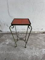 Vintage bijzettafeltje smeedijzer met inlegtegels, Ophalen, Zo goed als nieuw, Vierkant
