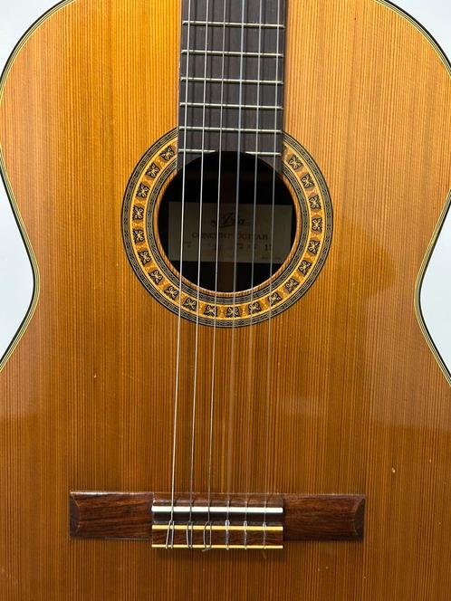 Aria AC-15 klassieke gitaar 70s, Muziek en Instrumenten, Snaarinstrumenten | Gitaren | Akoestisch, Zo goed als nieuw, Ophalen