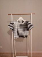 Top court rayé Zara, Enlèvement