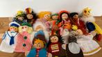 16 vingerpopjes met houten hoofdjes, Ophalen of Verzenden, Zo goed als nieuw
