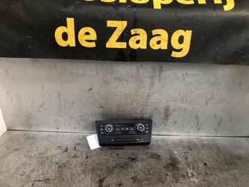 Kachel Bedieningspaneel van een BMW 3-Serie beschikbaar voor biedingen