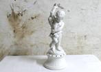 Pique fleur met beeldje van kleine Bachus, Ophalen of Verzenden
