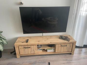 Smart-Tv LG 124x72,5 beschikbaar voor biedingen
