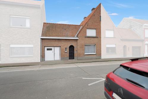 Large maison de ville avec garage, Immo, Maisons à vendre, Province de Hainaut, 200 à 500 m², Maison 2 façades, G