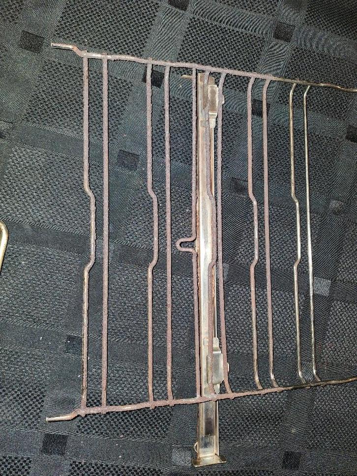 Je recherche grilles four encastrable, Elektronische apparatuur, Ovens, Gebruikt, Inbouw, Oven, Ophalen