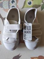 Nieuwe witte sneakers maat 27., Ophalen, Nieuw