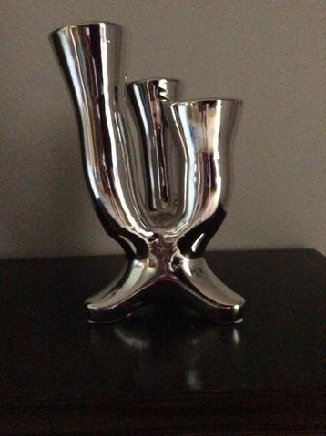 Theelichthouder beschikbaar voor biedingen