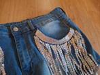 Denim jeans short met zilverketting details aan rand v/d zak, Kleding | Dames, Spijkerbroeken en Jeans, Ophalen of Verzenden, Nieuw