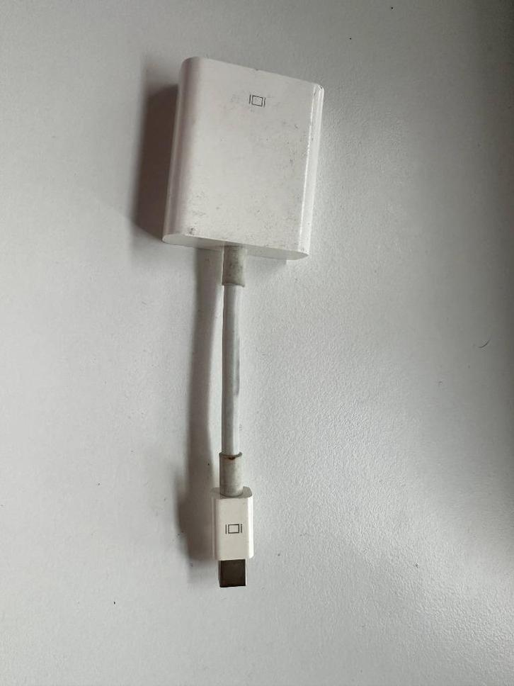 Apple Mini DisplayPort to VGA Adapter, Computers en Software, Pc- en Netwerkkabels, Gebruikt, Ophalen