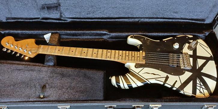 Fender Eddy Van Halen Eruption 78 relic nieuwe staat, Muziek en Instrumenten, Snaarinstrumenten | Gitaren | Elektrisch, Nieuw