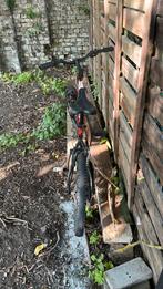 Deux vélos à 20 pouces. À 24 pouces., Fietsen en Brommers, Fietsen | Crossfietsen en BMX, Ophalen, Gebruikt, Staal, 20 tot 24 inch