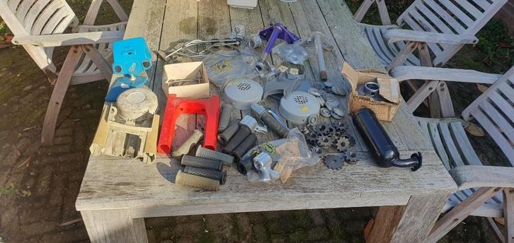 Peugeot 102 103 104 onderdelen partij NOS origineel, Fietsen en Brommers, Brommeronderdelen | Algemeen, Nieuw, Ophalen