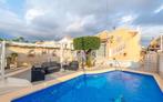 Vrijstaande villa met zwembad op Playa Flamenca, Immo, 85 m², Spanje, Woonhuis, 3 kamers