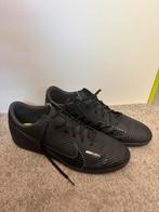 Zaalvoetbal schoenen nike maar 46, Sport en Fitness, Ophalen of Verzenden, Zo goed als nieuw, Schoenen