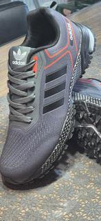 Adidas sportschoenen maat 43., Kleding | Heren, Schoenen, Ophalen of Verzenden, Nieuw, Sportschoenen