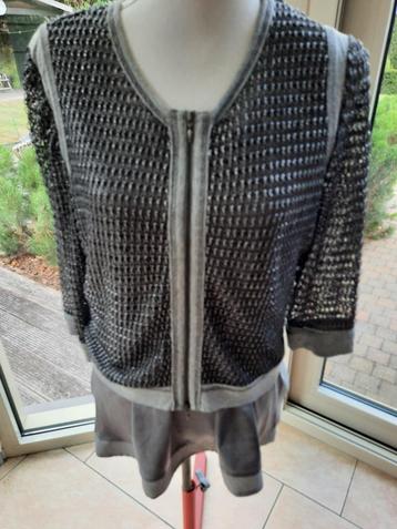 Mooi set top + vest EVA KAYAN - M beschikbaar voor biedingen