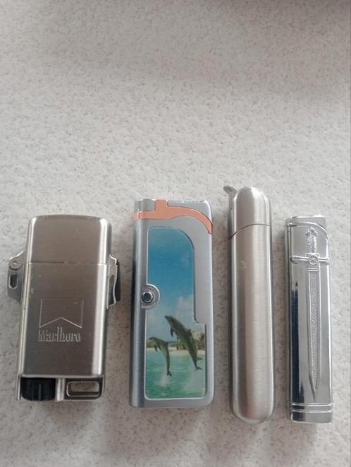 Aanstekers Marlboro en andere merkloos, Verzamelen, Rookartikelen, Aanstekers en Luciferdoosjes, Gebruikt, Aansteker, Ophalen of Verzenden