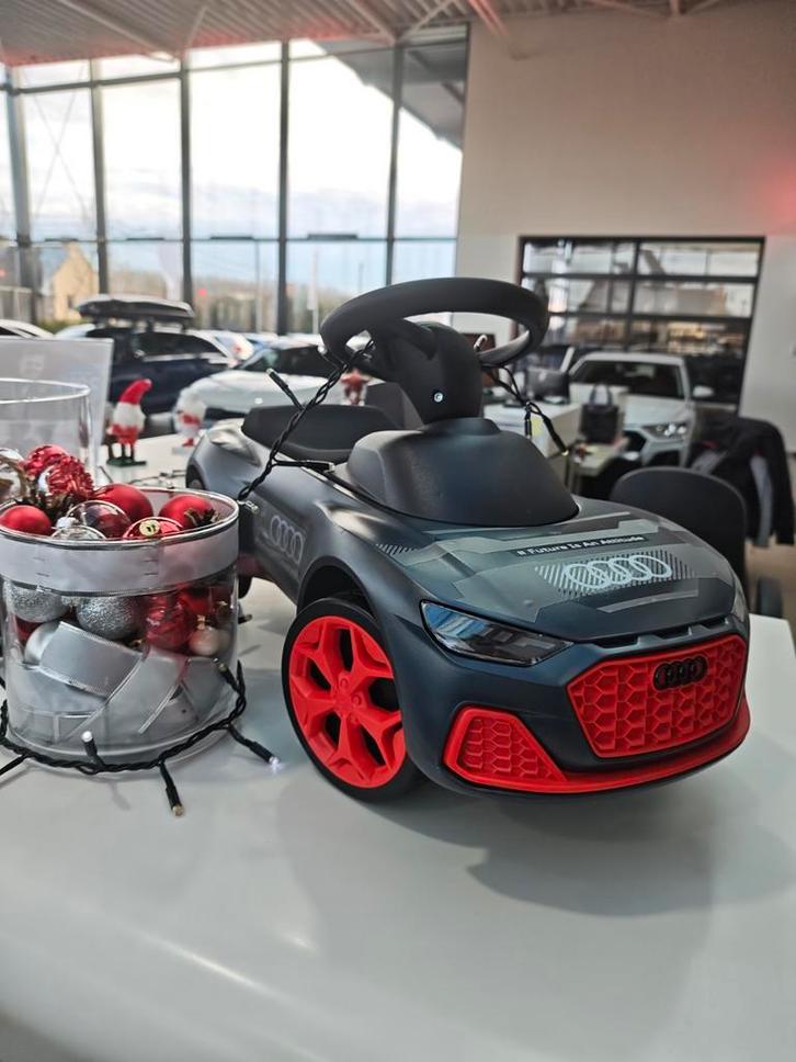Trotteur Audi, Enfants & Bébés, Jouets | Extérieur | Véhicules à batterie, Comme neuf, Enlèvement ou Envoi
