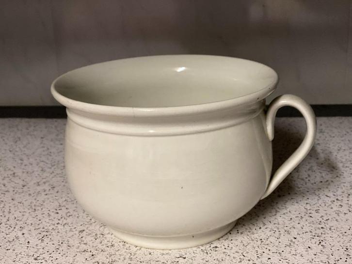 Porseleinen nachtpot/po Petrus Regout, Antiek en Kunst, Antiek | Porselein, Ophalen