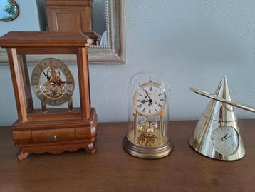 Lot d horloges  beschikbaar voor biedingen