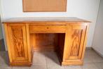 een oud bureau van zeer degelijk hout, Antiek en Kunst, Ophalen