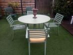 Tuintafel ,de 4 groene stoelen zijn in aluminium, Tuin en Terras, Ophalen