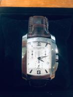 Montre Baume & Mercier modèle Hampton chronographe, Comme neuf, Cuir, Autres marques, Acier