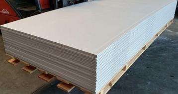 Gipsplaat 1200x 2500 x 13 KNAUF disponible aux enchères