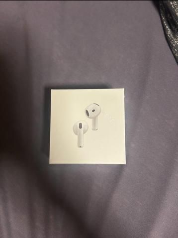 Witte airpods 4 met ANC beschikbaar voor biedingen