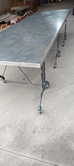 Inox tafel op wielen lengte 3,16, breedte 99, hoogte 84 cm, Sport en Fitness, Ophalen of Verzenden, Zo goed als nieuw