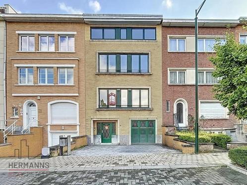 Maison à Woluwe-Saint-Lambert, 5 chambres, Immo, Maisons à louer, Maison individuelle, D