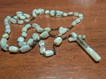 Rozenkrans/ paternoster in parelmoer beschikbaar voor biedingen