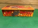 Antieke blikken doos fruit noten druiven, Ophalen of Verzenden, Gebruikt