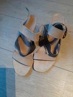 Kastopruiming, merkschoenen, maat 41, Ophalen of Verzenden, Zo goed als nieuw, Beige