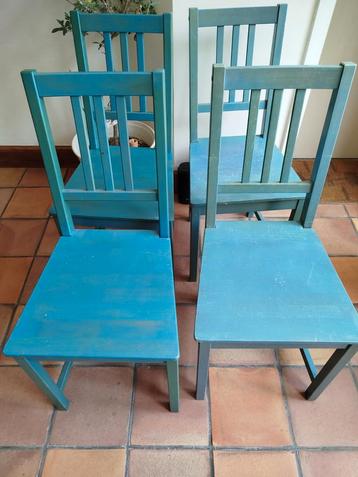 4 Ikea-stoelen beschikbaar voor biedingen