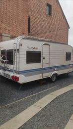 Caravan hobby UFE460, 1000 - 1250 kg, Vast bed, Particulier, Rondzit