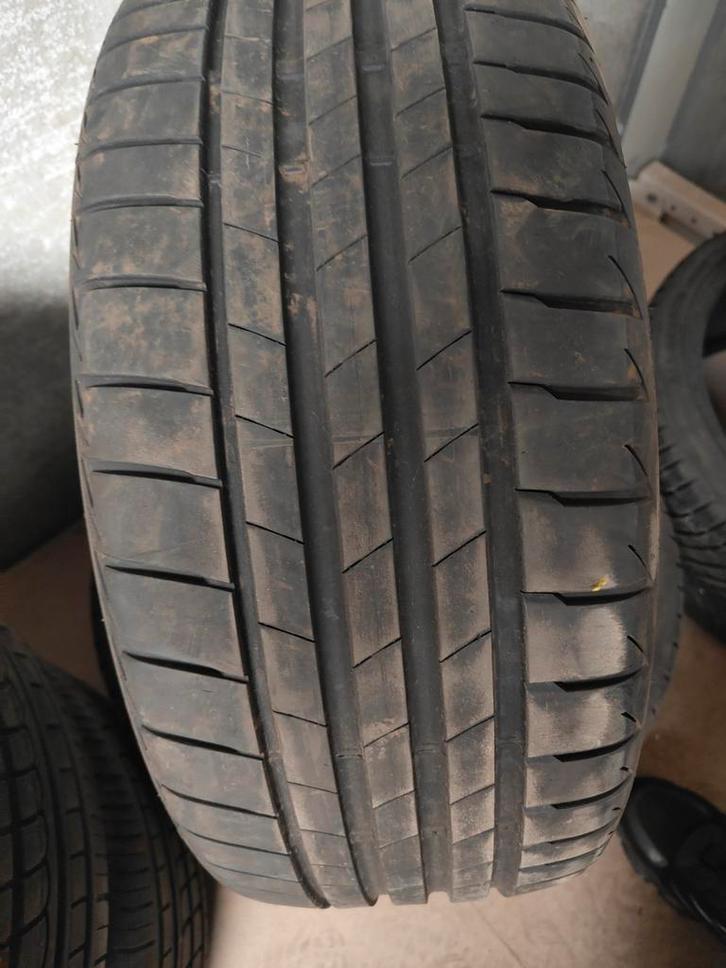225/40r19 Bridgestone 60€ per stuk met plaatsen 22540r19 r19, Auto-onderdelen, Besturing, Ophalen of Verzenden