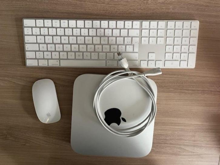 apple mac mini met toetsenbord en muis, Computers en Software, Apple Desktops, Zo goed als nieuw, Mac Mini, HDD, Minder dan 2 Ghz