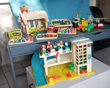 Lot vintage fisher price disponible aux enchères