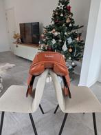 Ikonic 17 inch springzadel, Dieren en Toebehoren, Paarden en Pony's | Zadels, Ophalen