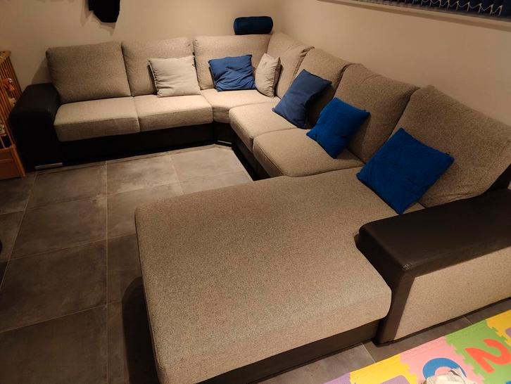 Groot hoeksalon met chaise longue, Huis en Inrichting, Zetels | Complete zithoeken, Zo goed als nieuw, Ophalen