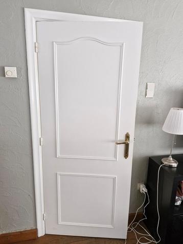 6 houten binnendeuren  beschikbaar voor biedingen