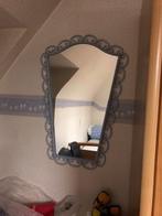 spiegel met lichtblauw  decoratieve metalen frame, Huis en Inrichting, Woonaccessoires | Spiegels, Minder dan 100 cm, Minder dan 50 cm