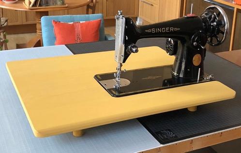 Singer naaimachine met grote aanschuiftafel, Hobby en Vrije tijd, Naaimachines en Toebehoren, Gebruikt, Naaimachine, Singer, Ophalen