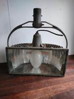 Retro / vintage mooie grote industriële lamp, Huis en Inrichting, Lampen | Hanglampen, Gebruikt, Industriel, Glas, Ophalen